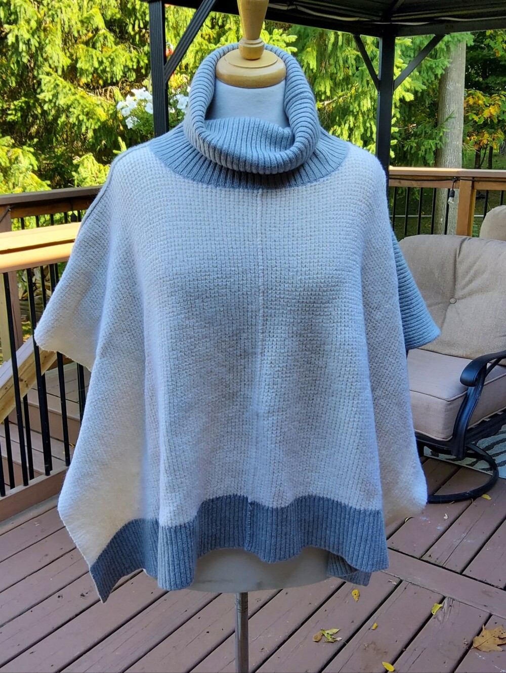 Wilfred Free Two-Tone Cream and Heather Gray Cowl Neck Poncho Sweater